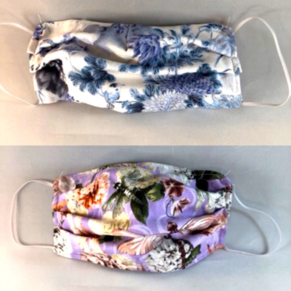 Two sided handsewn face masks w nose / chin pleats